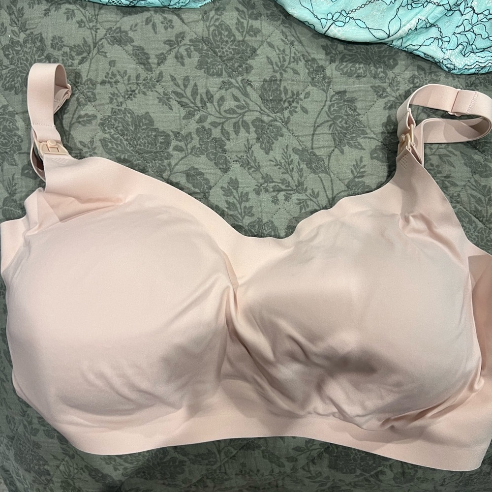 Seamless Nude Breastfeeding/pumping Bra